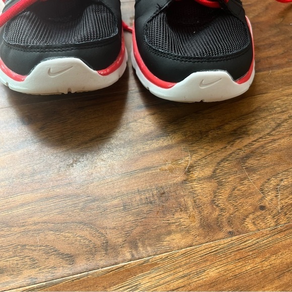 Nike Training Shoes Size 7 - Picture 3 of 8